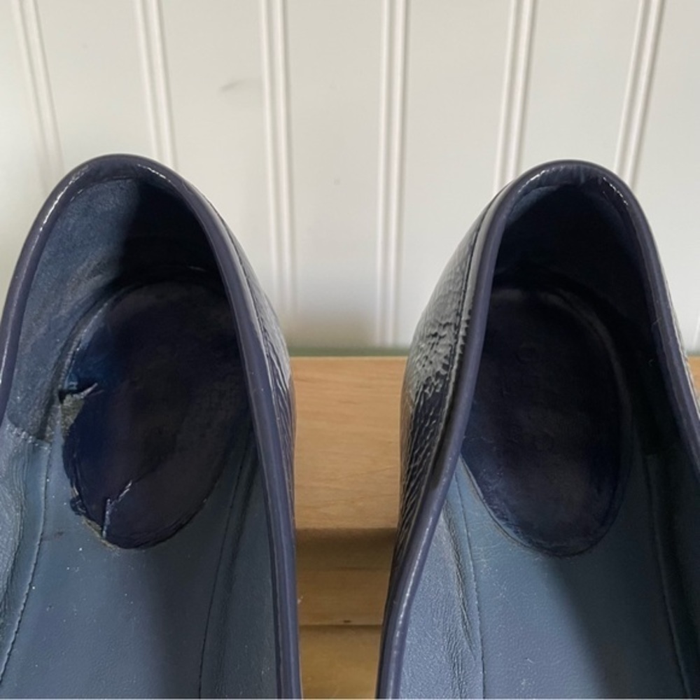 Gucci Embroidered Monogram Ballet Flats in Blue Patent Leather - Picture 3 of 9